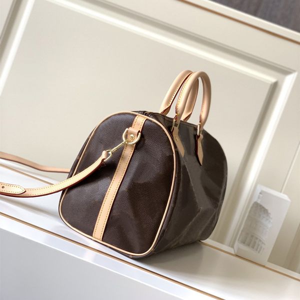women's brands leather fashion messenger bags caviar handbags classic collection shoulder bags
women's brands leather fashion messenger bags caviar handbags classic collection shoulder bags