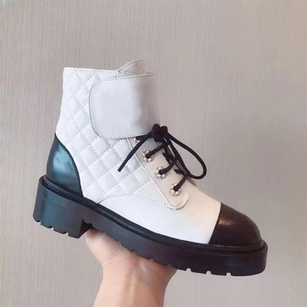 new original style patent calfskin martin boots womens plaid tweed platform flat ankle boot black white leather gingham lace-up winter shoes
new original style patent calfskin martin boots womens plaid tweed platform flat ankle boot black white leather gingham lace-up winter shoes