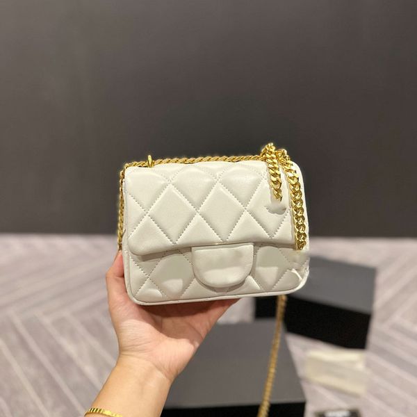 women mini metal letter classic flap shoulder bag diamond lattice calfskin leather quilted luxury designer handbags crossbody gold chain ver
women mini metal letter classic flap shoulder bag diamond lattice calfskin leather quilted luxury designer handbags crossbody gold chain ver