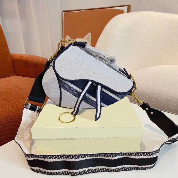 evening bag handbag multicolor diagonal 2022 women's luxury designer fashion shoulder aaa m18009
evening bag handbag multicolor diagonal 2022 women's luxury designer fashion shoulder aaa m18009