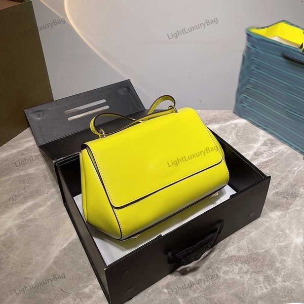 designer luxury women the tote bag fashion versatile handbags shoulder crossbody bags purse tories totes large capacity saddle wallets 7a s7
designer luxury women the tote bag fashion versatile handbags shoulder crossbody bags purse tories totes large capacity saddle wallets 7a s7