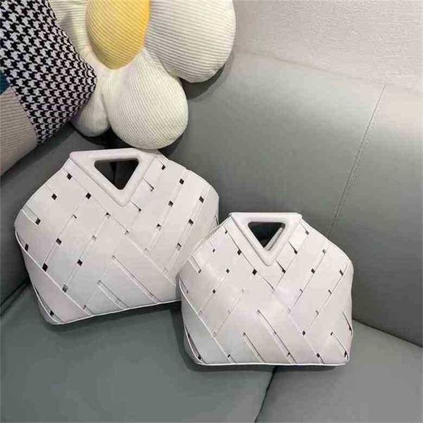 designer fashion bottess bag venetas venetas 2022 autumn leather woven cloud inverted triangle holding one shoulder messenger fashiona q7w5
designer fashion bottess bag venetas venetas 2022 autumn leather woven cloud inverted triangle holding one shoulder messenger fashiona q7w5