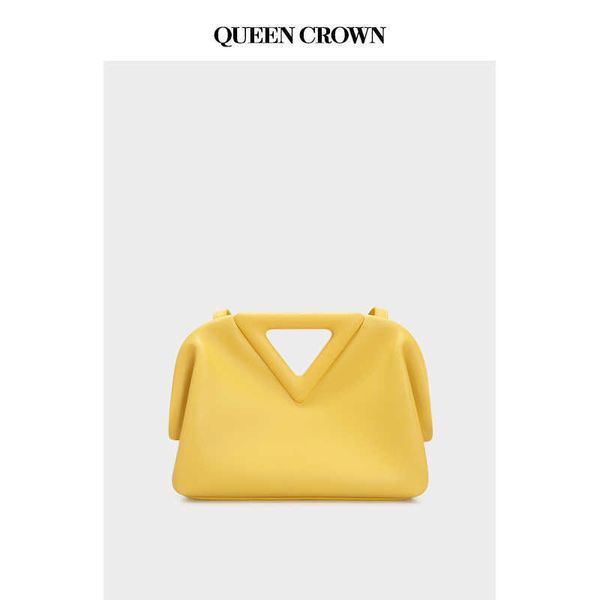 designer fashion bottess bag venetas small crowd texture women inverted triangle caramel fruit color shoulder han have logo
designer fashion bottess bag venetas small crowd texture women inverted triangle caramel fruit color shoulder han have logo
