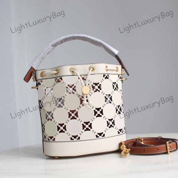 designer luxury women bag torys handbag tb fashion inclined shoulder bags versatile purses tories burchs totes large capacity saddle wallet
designer luxury women bag torys handbag tb fashion inclined shoulder bags versatile purses tories burchs totes large capacity saddle wallet