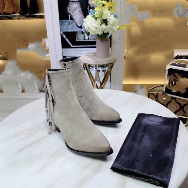 sandal high qt fashion designer boots autumn winter letter leather sock boots luxury yslity women mens a-6 louise''viuton yslity i, Black
sandal high qt fashion designer boots autumn winter letter leather sock boots luxury yslity women mens a-6 louise''viuton yslity i, Black