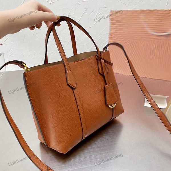 designer bags for handbags women torys the tote bag luxuries fashion crossbody tb handbag shoulder burchs purses 7a wallet kira fleming elea
designer bags for handbags women torys the tote bag luxuries fashion crossbody tb handbag shoulder burchs purses 7a wallet kira fleming elea