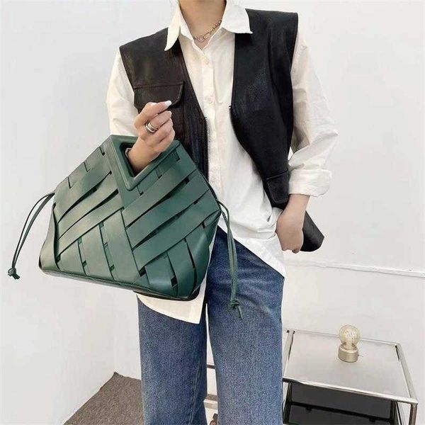 designer fashion bottess bag venetas woven women large capacity tote vegetable basket hand have logo
designer fashion bottess bag venetas woven women large capacity tote vegetable basket hand have logo
