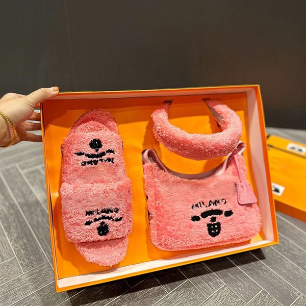 re-edition 2000 2005 embroidered drill mini bag womens shoulder velvet luxurys designer 3 piece crossbody bags terry fabric underarm scarf t
re-edition 2000 2005 embroidered drill mini bag womens shoulder velvet luxurys designer 3 piece crossbody bags terry fabric underarm scarf t