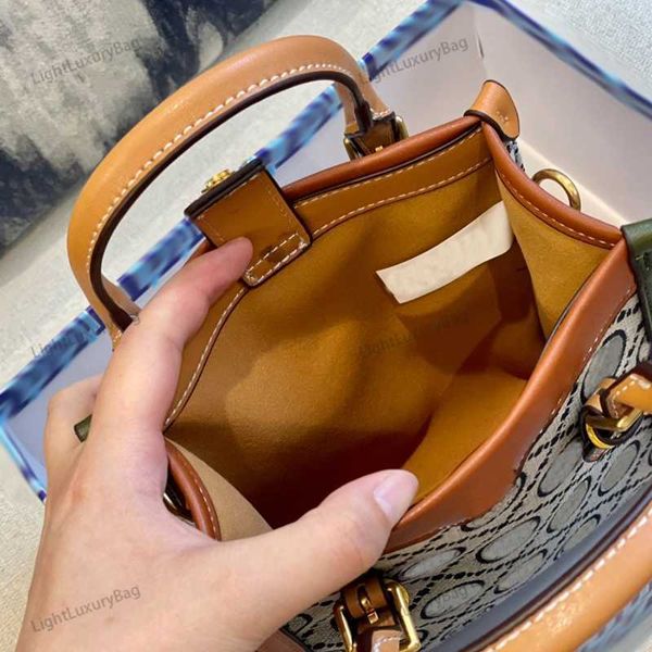 designer luxury women bag torys handbag tb fashion inclined shoulder bags versatile purses tories burchs totes large capacity saddle coal wa
designer luxury women bag torys handbag tb fashion inclined shoulder bags versatile purses tories burchs totes large capacity saddle coal wa