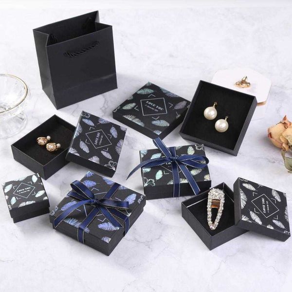 jewelry boxes 12pcs black leaft packaging craft paper box case necklace earring bracelet ring display gift with ribbon l221021, Black;white
jewelry boxes 12pcs black leaft packaging craft paper box case necklace earring bracelet ring display gift with ribbon l221021, Black;white