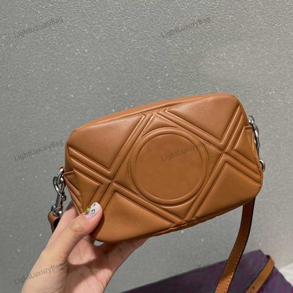 designer luxury women the tote bag fashion versatile handbags shoulder crossbody bags purse tories totes large capacity saddle wallets 7a bi
designer luxury women the tote bag fashion versatile handbags shoulder crossbody bags purse tories totes large capacity saddle wallets 7a bi