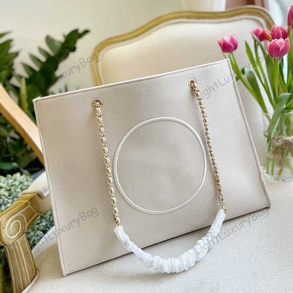 5a bag designer high capacity wallet quality chain shoulder fashion handbags light luxury for women classic famous brand shopping purses2202
5a bag designer high capacity wallet quality chain shoulder fashion handbags light luxury for women classic famous brand shopping purses2202