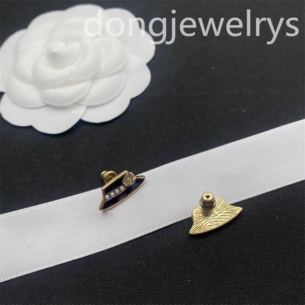 luxurious designer hoop earring gold charm real earings designer dangle chandelier pearl earrings stud luxury ear cuff fashion jewelry dongj, Golden;silver
luxurious designer hoop earring gold charm real earings designer dangle chandelier pearl earrings stud luxury ear cuff fashion jewelry dongj, Golden;silver