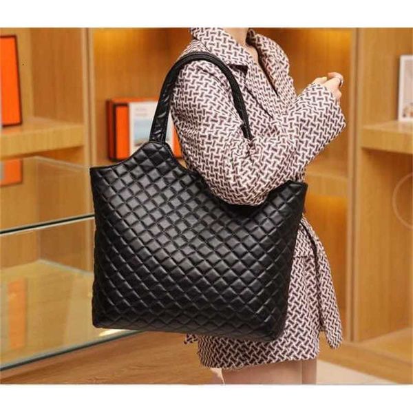 icare black handbag designer tote shopping bags big luxury handbags large shoulder pu women designers the totes bag crossbody sac diamond su
icare black handbag designer tote shopping bags big luxury handbags large shoulder pu women designers the totes bag crossbody sac diamond su
