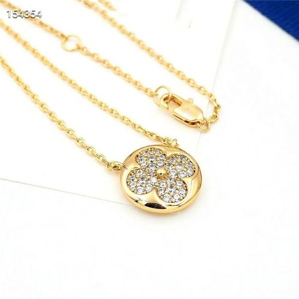 womens triangle pendant necklaces for women luxurys designers necklaces with earrings link chain, Silver
womens triangle pendant necklaces for women luxurys designers necklaces with earrings link chain, Silver