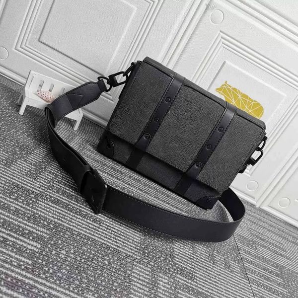 classic mens messenger shoulder bags fashion luxury designers leather shoulderbag outdoor postman zipper crossbody bag man leisure shopping
classic mens messenger shoulder bags fashion luxury designers leather shoulderbag outdoor postman zipper crossbody bag man leisure shopping