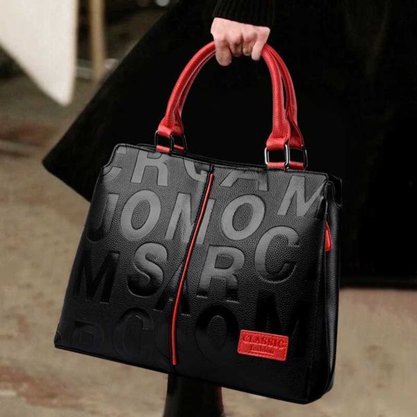 luxury designer handbag ladies leather letter shoulder s for women 2022 large capacity crossbody tote bag
luxury designer handbag ladies leather letter shoulder s for women 2022 large capacity crossbody tote bag