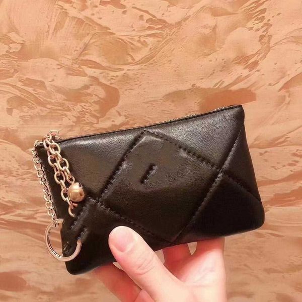 handheld bag feels light simple fashionable perfect classic matching with wallet card bag
handheld bag feels light simple fashionable perfect classic matching with wallet card bag