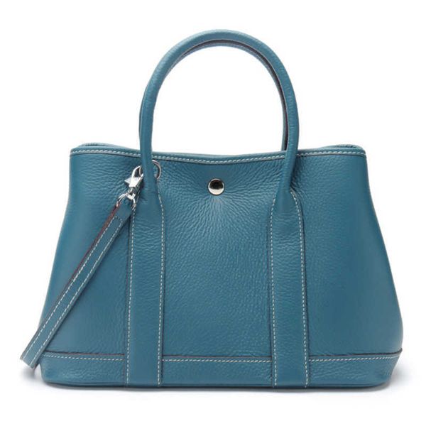 clutch bags cowhide garden women's handbags luxury designer tote crossbody shoulder famous brand with cow leather straps party 221023
clutch bags cowhide garden women's handbags luxury designer tote crossbody shoulder famous brand with cow leather straps party 221023