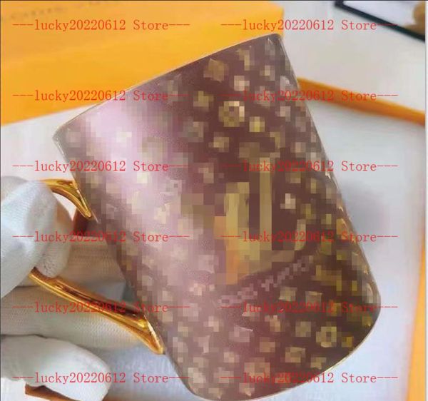 2023 designer ceramic cups tumbler high-grade bone china tea sets lover porcelain drinkware couple coffee cup mug home drinkware lovers gift
2023 designer ceramic cups tumbler high-grade bone china tea sets lover porcelain drinkware couple coffee cup mug home drinkware lovers gift