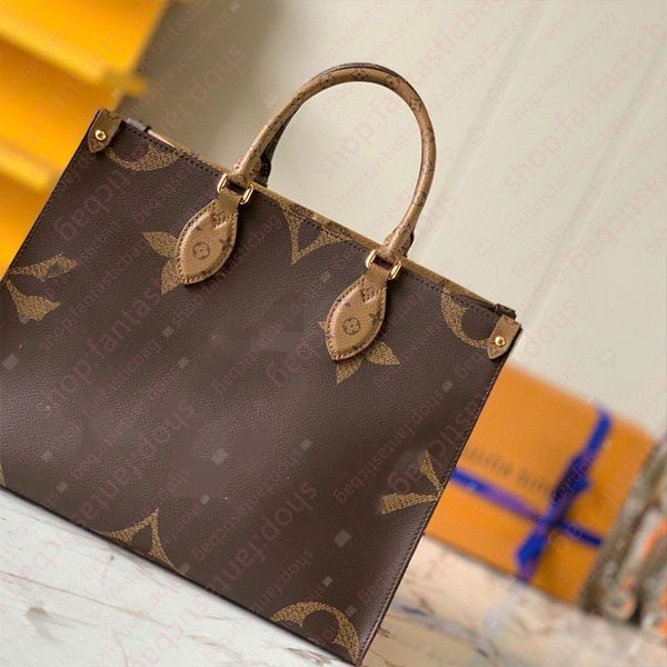 the fashion designer women handbag clutch bag luxury genuine leather hobo crossbody shoulder chain presbyopic satchel onthego
the fashion designer women handbag clutch bag luxury genuine leather hobo crossbody shoulder chain presbyopic satchel onthego