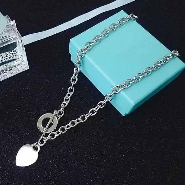 europe and america luxury bracelet necklace set t letter peach heart designer couple jewelry gift 316l stainless steel factory wholesale, Silver
europe and america luxury bracelet necklace set t letter peach heart designer couple jewelry gift 316l stainless steel factory wholesale, Silver
