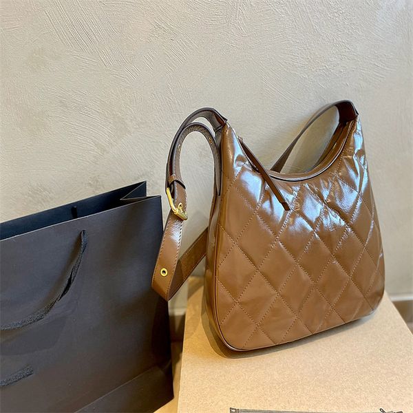 2022 luxury designer bags diamond check shoulder bag crossbody handbag ship type underarm tote bag womens real leather messenger
2022 luxury designer bags diamond check shoulder bag crossbody handbag ship type underarm tote bag womens real leather messenger