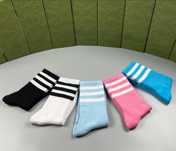 autumn winter luxurys designer cotton socks for men women casual breathable letters printed sock multicolors with box, Black
autumn winter luxurys designer cotton socks for men women casual breathable letters printed sock multicolors with box, Black