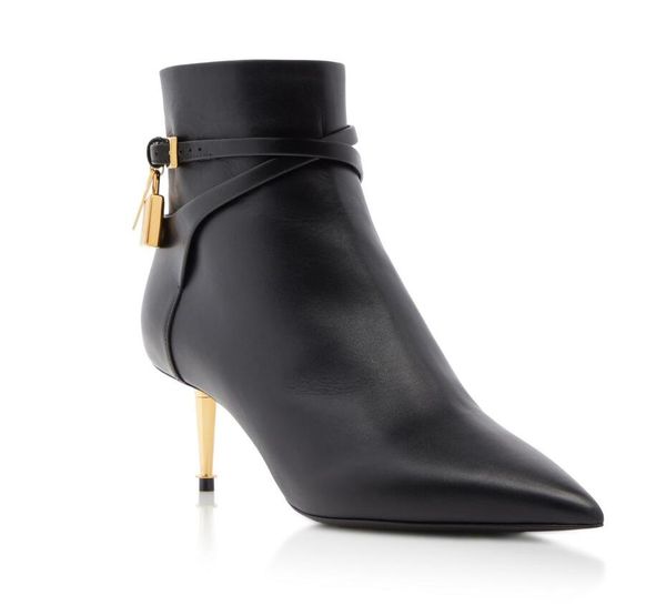luxury designer women boots shoes lady leather suede padlock ankle booties saint black genuine heel shoe box eu35-43
luxury designer women boots shoes lady leather suede padlock ankle booties saint black genuine heel shoe box eu35-43