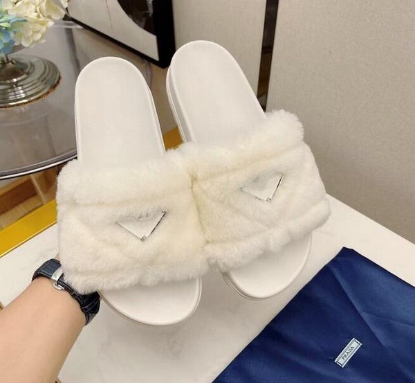 triangle ladies slippers warm wool overlapping winter fur outdoor show style stitching autumn anti-slip hollow home l sandals 35-40, Black
triangle ladies slippers warm wool overlapping winter fur outdoor show style stitching autumn anti-slip hollow home l sandals 35-40, Black