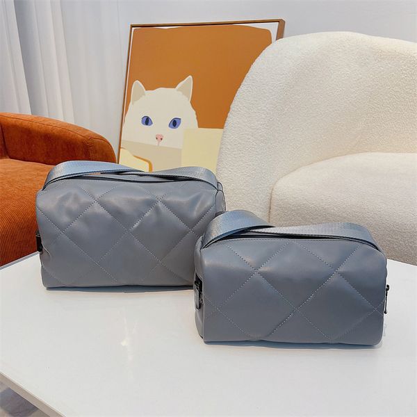luxury a5 designer bags shoulder bag crossbody handbag underarm tote bag womens real leather two colors big and small
luxury a5 designer bags shoulder bag crossbody handbag underarm tote bag womens real leather two colors big and small