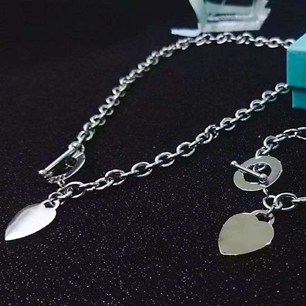 european and american classic bracelet necklace set t letter peach heart designer couple jewelry gift for men and women 316l stainless steel, Silver
european and american classic bracelet necklace set t letter peach heart designer couple jewelry gift for men and women 316l stainless steel, Silver