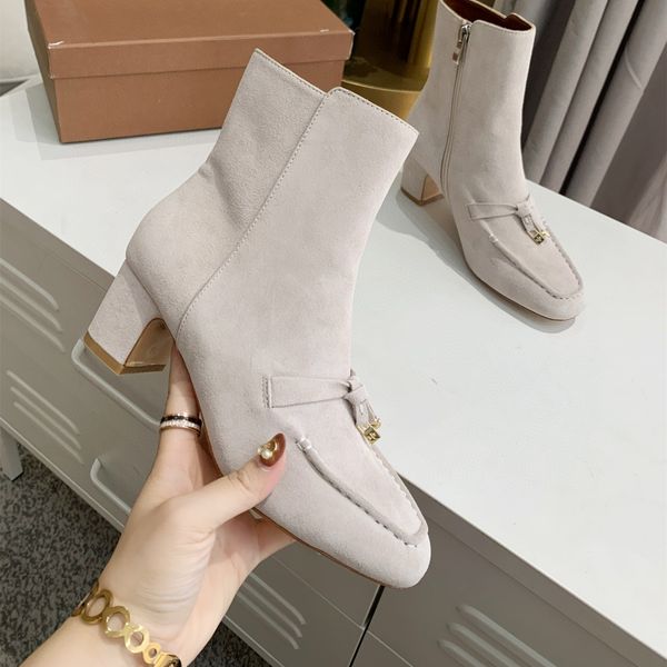 casual shoes luxury designer women ankle boots fashion genuine suede leather tasell short boot runway outfit chunky high heels party dress b, Black
casual shoes luxury designer women ankle boots fashion genuine suede leather tasell short boot runway outfit chunky high heels party dress b, Black