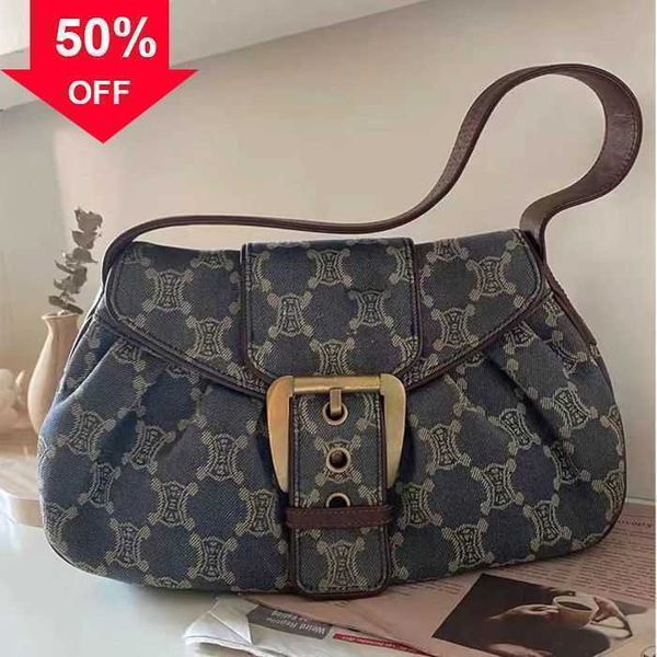 designer bag triumphal arch zhonggu 2022 new vintage underarm denim french stick printed one shoulder needle buckle women's factory dir
designer bag triumphal arch zhonggu 2022 new vintage underarm denim french stick printed one shoulder needle buckle women's factory dir