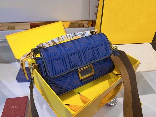 evening bags luxury ladies handheld one shoulder messenger bag new wide shoulder strap baguette multifunctional fashion design
evening bags luxury ladies handheld one shoulder messenger bag new wide shoulder strap baguette multifunctional fashion design