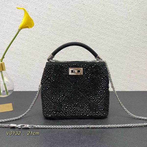 7a crystal bag valen tote women bag large capacity diamond-inset shoulder bag new suede luxury designer brand cross-body
7a crystal bag valen tote women bag large capacity diamond-inset shoulder bag new suede luxury designer brand cross-body