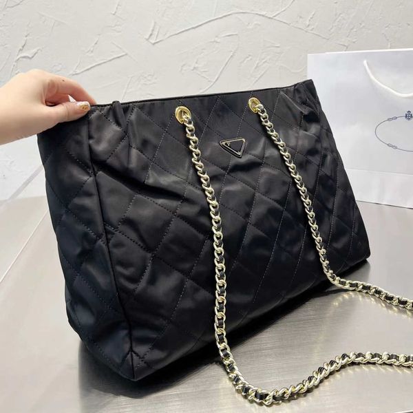 designer bag for women tote handbag shoulder bags quality leather purses ladies large travel multifunctional autumn and winter
designer bag for women tote handbag shoulder bags quality leather purses ladies large travel multifunctional autumn and winter