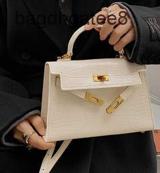 h lock kes bags bag classic second generation 2023 shoulder leather mini woman small handbag lies platinum single herbag bags messenger fema, Blue;pink
h lock kes bags bag classic second generation 2023 shoulder leather mini woman small handbag lies platinum single herbag bags messenger fema, Blue;pink