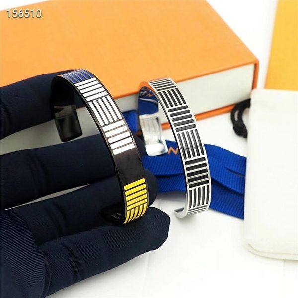 2022 designer bracelets love bracelet jewelry luxury letter pendant y bracelet for women gold charm, Golden;silver
2022 designer bracelets love bracelet jewelry luxury letter pendant y bracelet for women gold charm, Golden;silver