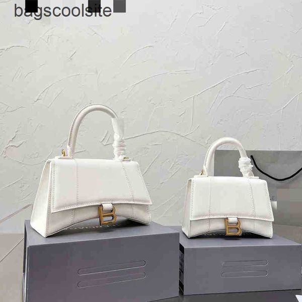 balencaigass bag portable bags paris one vintage trend leather crocodile shoulder pattern fashion designer hourglass 68r3
balencaigass bag portable bags paris one vintage trend leather crocodile shoulder pattern fashion designer hourglass 68r3
