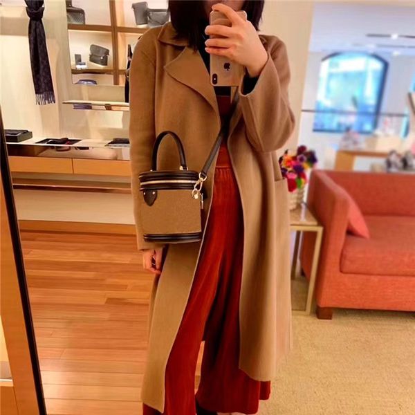 shopping handbags luxury bucket bag designer brand fashion shoulder bags women letter phone purse bag totes artistic fashionable artwork por
shopping handbags luxury bucket bag designer brand fashion shoulder bags women letter phone purse bag totes artistic fashionable artwork por