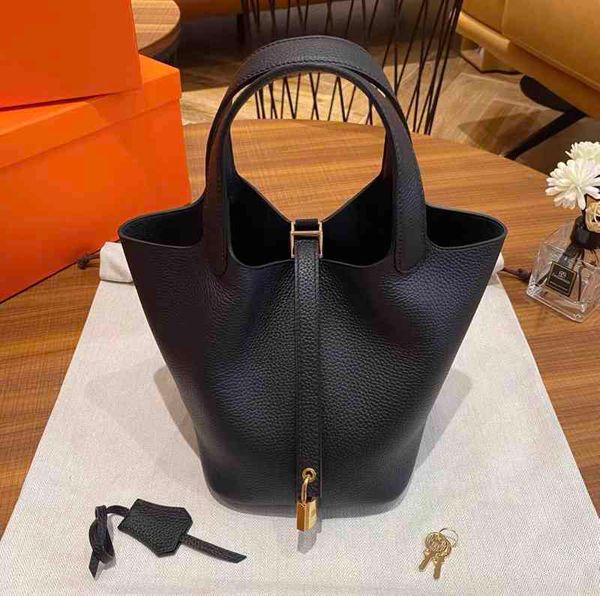 herme bags vegetable basket bag female black handmade wax thread 1822 togo leather portable bucket hand
herme bags vegetable basket bag female black handmade wax thread 1822 togo leather portable bucket hand