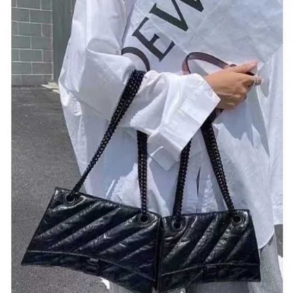 designer luxury womens bag balencigas handbag b-shaped paris single shoulder messenger fashion square gift shoulder oblique span versatile h
designer luxury womens bag balencigas handbag b-shaped paris single shoulder messenger fashion square gift shoulder oblique span versatile h