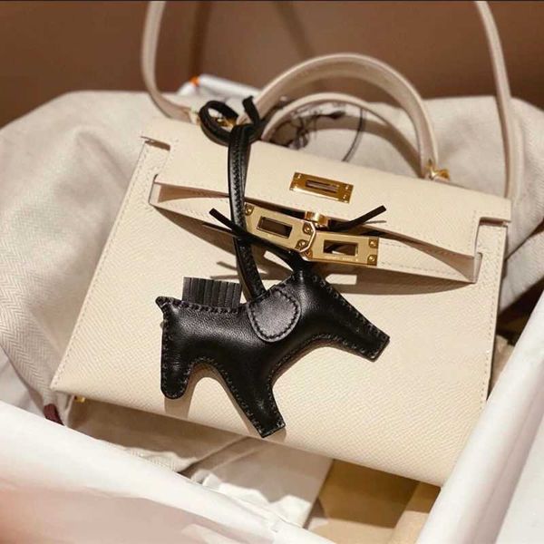 handbags herrbags luxury mus brand designer hermee trendy totes classic kellies handle summer small bag female generation mini wild fashion
handbags herrbags luxury mus brand designer hermee trendy totes classic kellies handle summer small bag female generation mini wild fashion