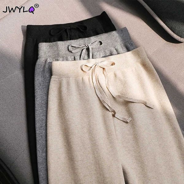 women's pants capris solid color knitted wide leg pant women korean high waist drawstring straight trousers women elegant all-match lon, Black;white
women's pants capris solid color knitted wide leg pant women korean high waist drawstring straight trousers women elegant all-match lon, Black;white
