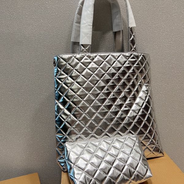 brand designer bags women's luxury handbag gaby quilted grain shopping bag classic large logo super large capacity rhombic lattice tote
brand designer bags women's luxury handbag gaby quilted grain shopping bag classic large logo super large capacity rhombic lattice tote