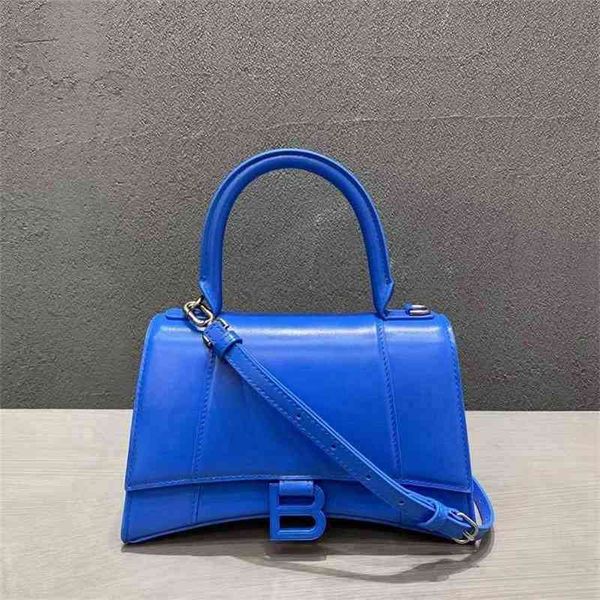 designer balencigas handbags hourglass bags crocodile b-type magnetic buckle mini leather one shoulder cross carry
designer balencigas handbags hourglass bags crocodile b-type magnetic buckle mini leather one shoulder cross carry