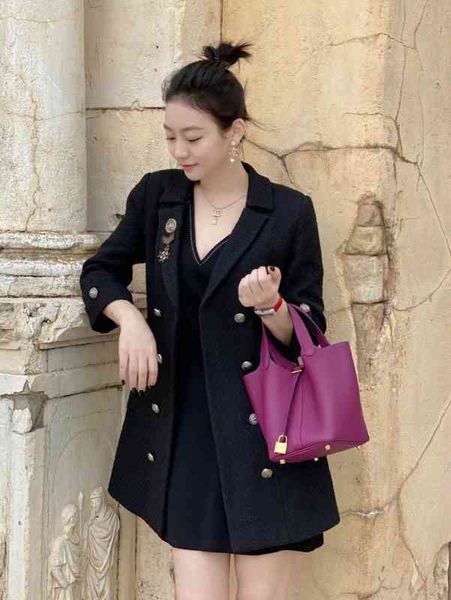 original designer herms bags genuine leather bag for women 2022 new vegetable basket children's minority high class portable bucket tog
original designer herms bags genuine leather bag for women 2022 new vegetable basket children's minority high class portable bucket tog