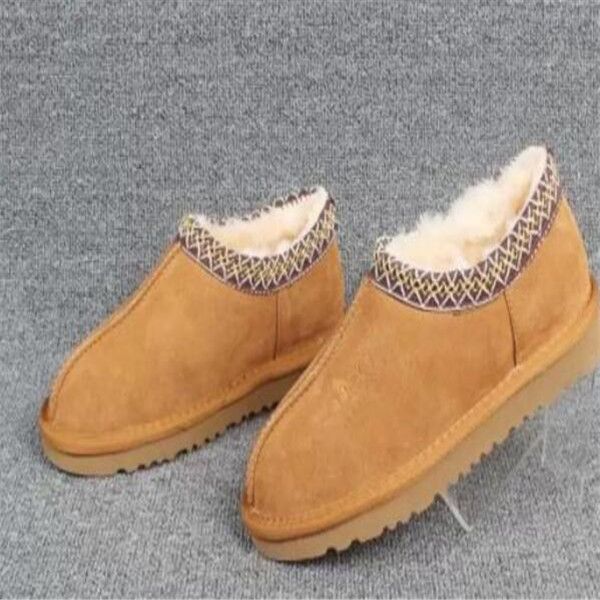2022 australia ethnic booties ankle snow boots men woman classic brand boot botkle winter slippers black maroon dark blue rose red wggs boot
2022 australia ethnic booties ankle snow boots men woman classic brand boot botkle winter slippers black maroon dark blue rose red wggs boot