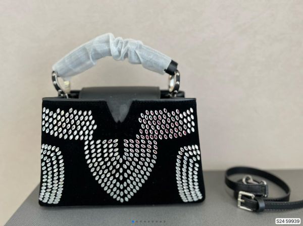 highs quality the tote bag new steady paillette metal pattern purses designer woman handbag wide shoulder strap buckle wallet handbags totes
highs quality the tote bag new steady paillette metal pattern purses designer woman handbag wide shoulder strap buckle wallet handbags totes